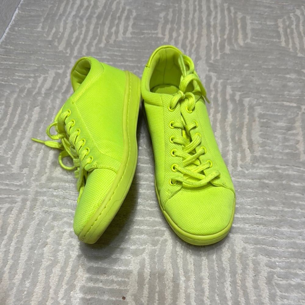 Zara Vibrant Neon Green Sneakers